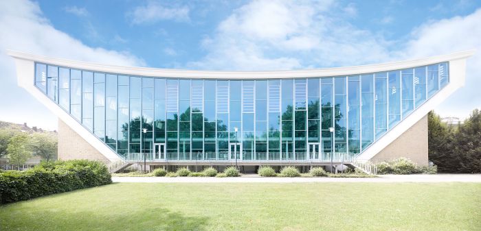 Schwimmbad  Bademeister